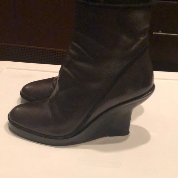 Haider Ackerman sculpted wedge booties sz 7 - Picture 4 of 16